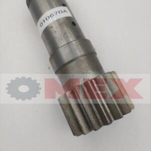 010670A/ 22L-09-R9720 Wałek obrotu Komatsu PC16/PC16R-3H