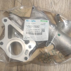 1J500-73062 Podstawa pompy wody Kubota V3800-T-2ES2270, Ausa D600