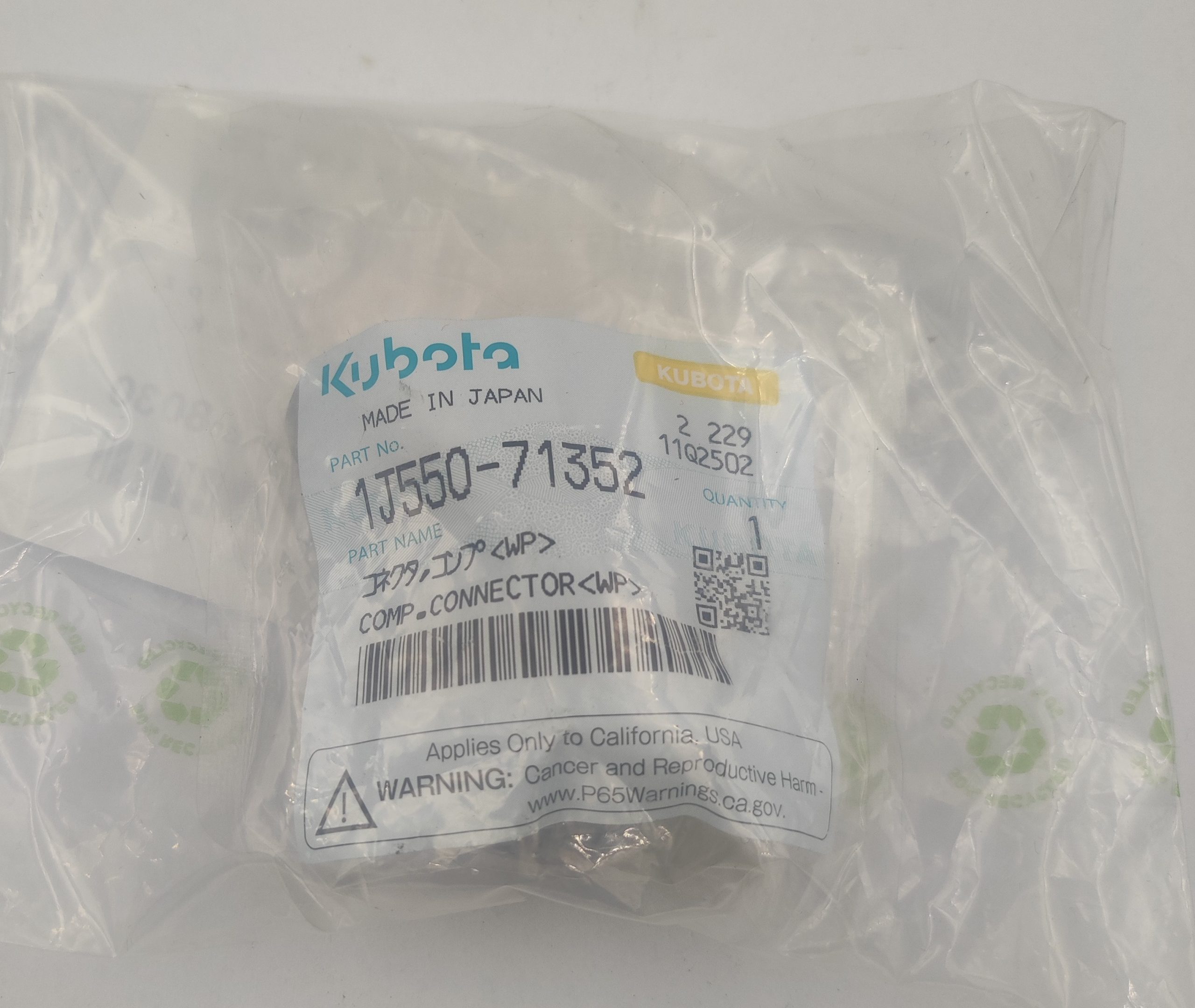 1J550-71352 Złączka kątowa stalowa Kubota V3800-T-2ES2270, Ausa D600