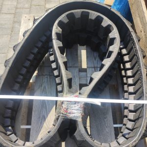 Gąsienica 300x52,5x82W CAT 302.7DCR