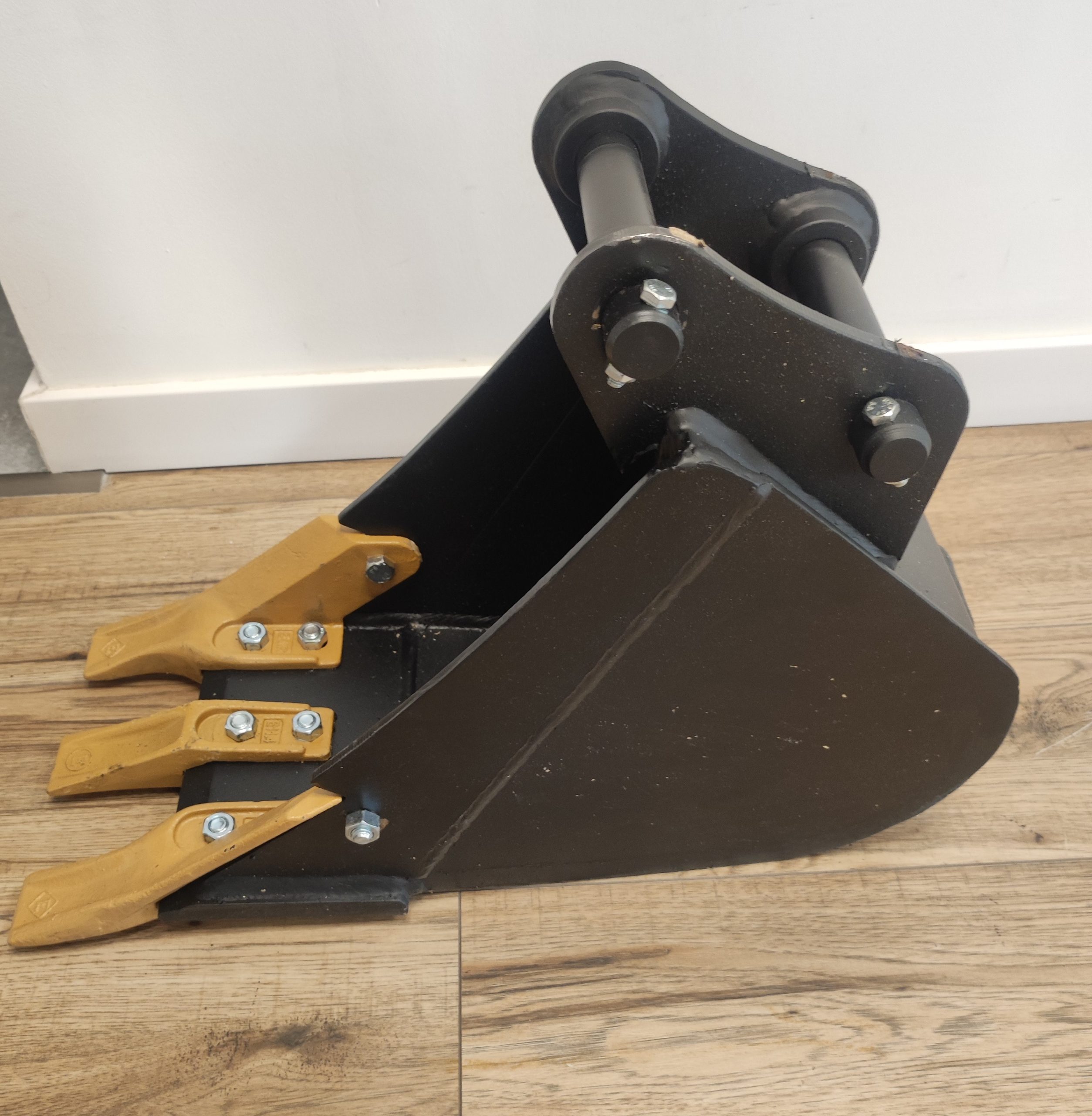 Łyżka 25 cm 125/105/30 Schaeff TC19